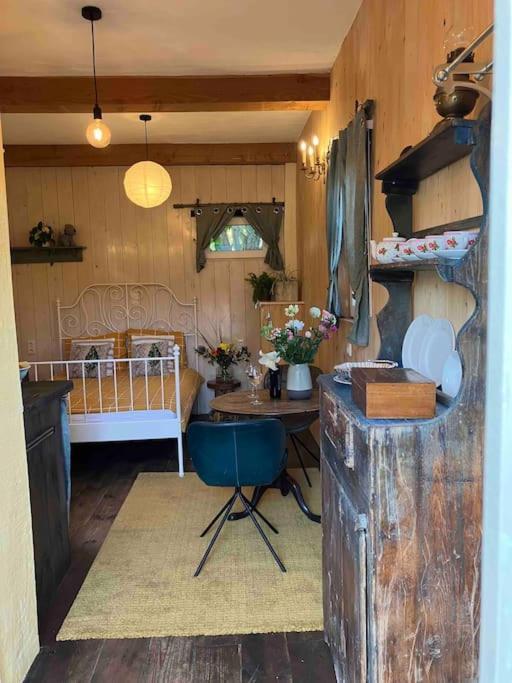 The Tiny Garage Apartment Кампен Екстериор снимка