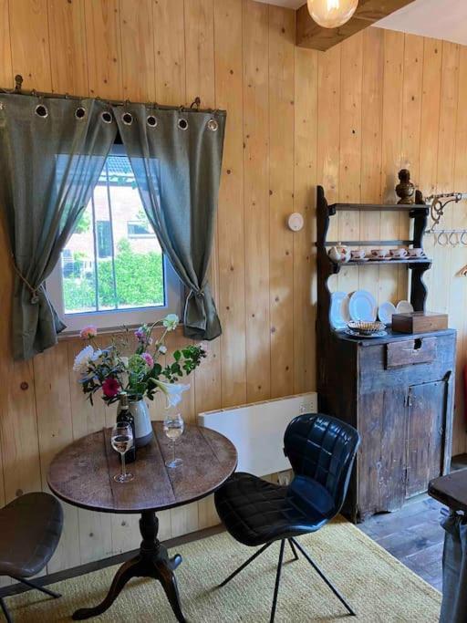The Tiny Garage Apartment Кампен Екстериор снимка